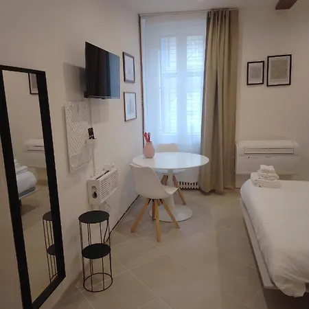 Guazzo - Self Check-in Apartmán Parma